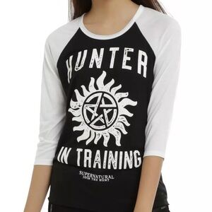 Supernatural - Hunter In Training - Black & White Baseball Tee